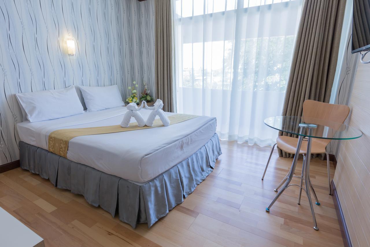 Korat Hotel - Sha Plus Nakhonratchasima Zimmer foto