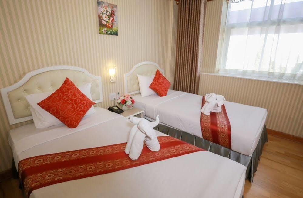 Korat Hotel - Sha Plus Nakhonratchasima Exterior foto